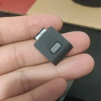 Калъф за DJI Osmo Action 4/3 USB-C Оригинални аксесоари Предпазват USB порт-C и слот за microSD карта от попадане на воден прах.