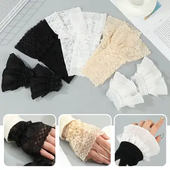 1 чифт универсални ръкавици-накладки на ръце, тампон на белег, въздушни ръкави, къдри по ръкавите до лактите, дантелени маншети, подвижни копчета на ръкавите