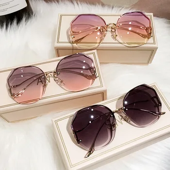 2021 Модни супени градиентные дамски слънчеви очила лещи с изрязване на океанска вода Метални извити лък тел Слънчеви очила без рамки женски UV400