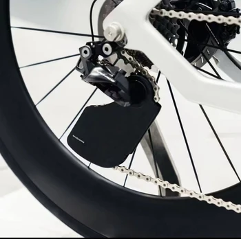 Ветрозащитное пневматично безделник колело на задния превключвател на предавките от въглеродни влакна за шосейни велосипеди, за SRAM AXS, за Shimano UT/DA R7000/8000