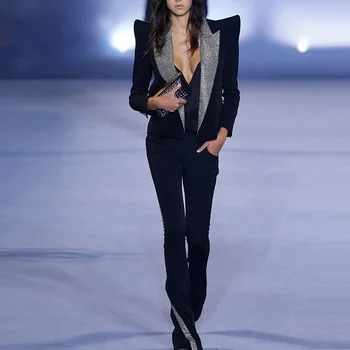 Висококачествена дизайнерска яке с прожекцията на най-новия мод 2023, женски стилно сако с пайети и мъниста на раменете, расшитый мъниста