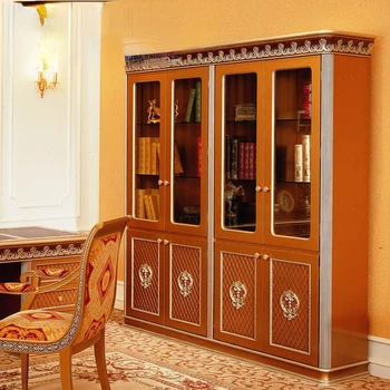 Европейската библиотека, четири врати, позлатен френски кабинет, шкафчета за библиотечка голям капацитет с врати