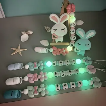 Индивидуални букви Името Baby Rabbit Силиконови светещи мъниста окачване щипки за зърната на Веригата на Притежателя Прорезыватель Детски кавайные играчки подаръци