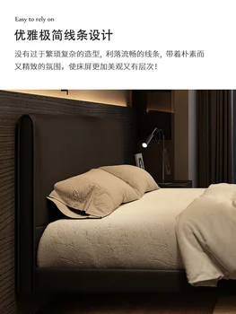 Минималистичная подвесная легло, модерна проста легло от черна кожа, бял дроб луксозно спално бельо Master 2023, нова спалня с индукция