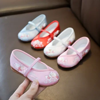 Сладък детски обувки с бродерия в китайски стил, тъканно обувки в стила на стария Пекин, удобното кимоно Hanfu Рокли за момичета, обувки с мека подметка